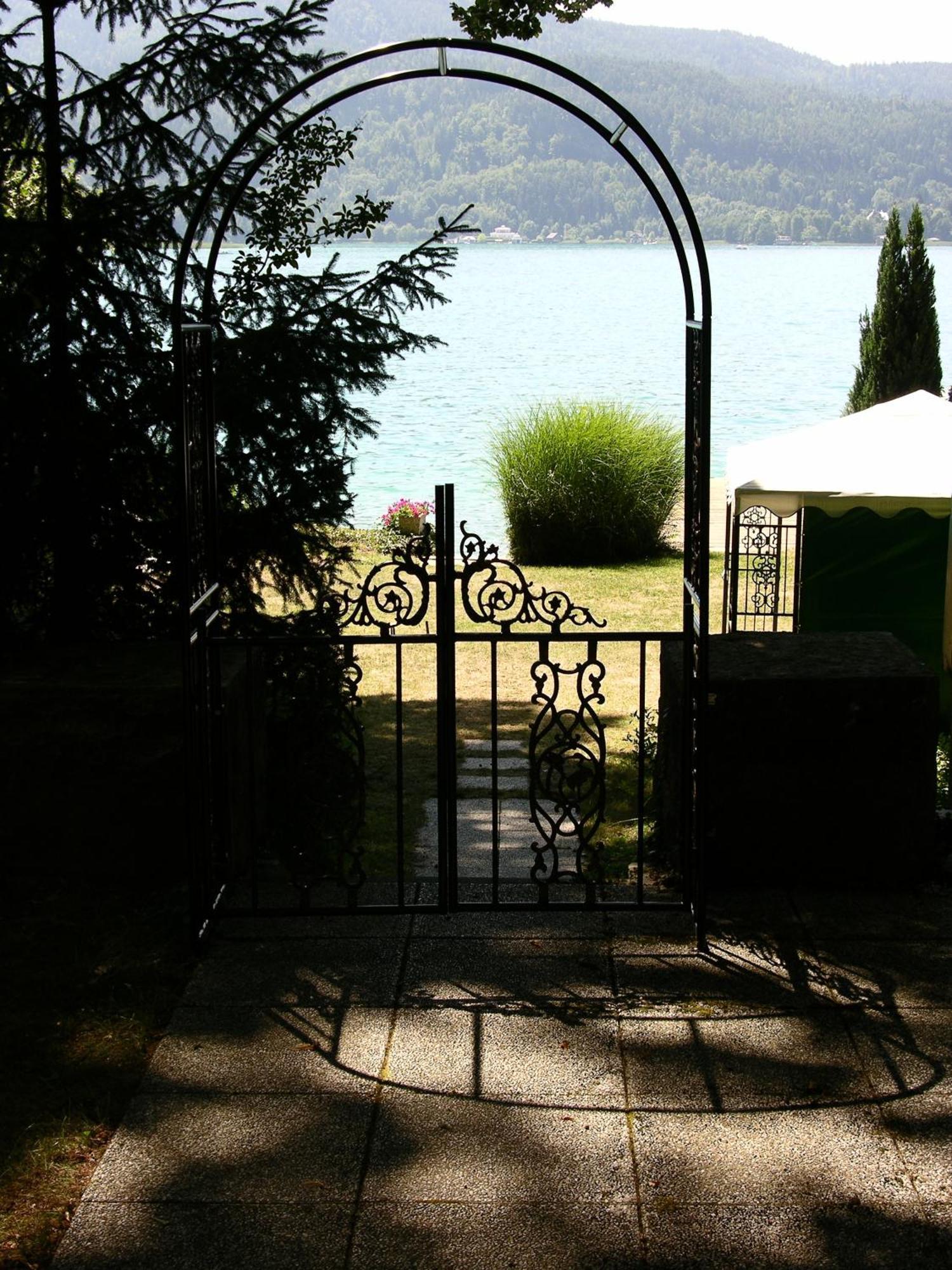 Haus Angelika - Ferienwohnung Woerthersee Portschach am Woerthersee Exterior photo